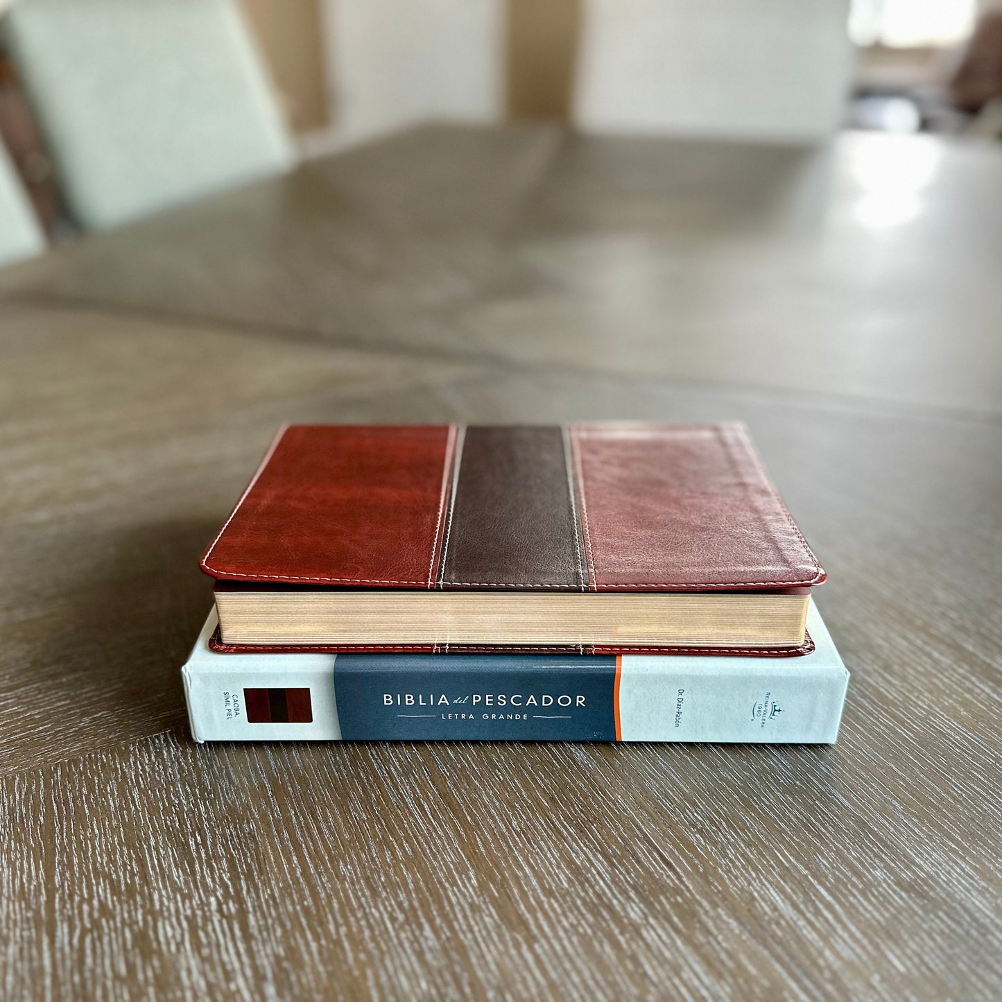 Biblia Personalizada | Reina Valera 1960 Biblia del Pescador | Letra Grande | Caoba Símil Piel | Personalized Christian Gift | Spanish Bible
